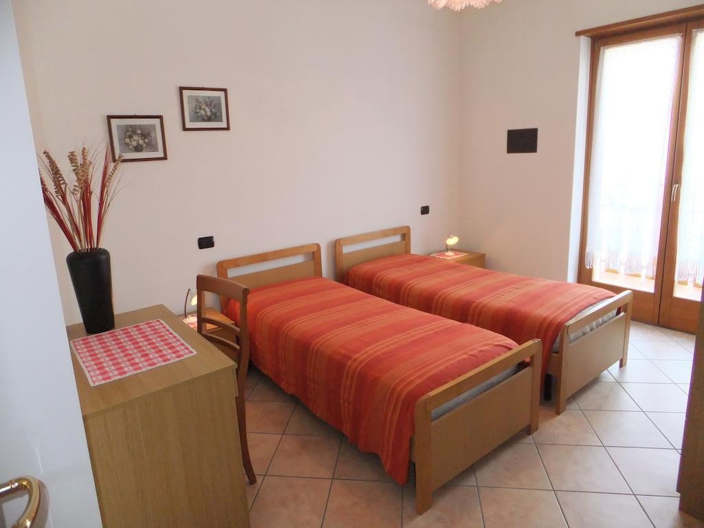 Appartamento Casa Endrizzi Fai Della Paganella Camera foto